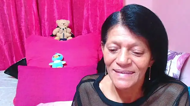 Snapshot of SLUTTYROXY chatting on 8, 1, 2026 SLUTTYROXY online show from 8, 1, 2026