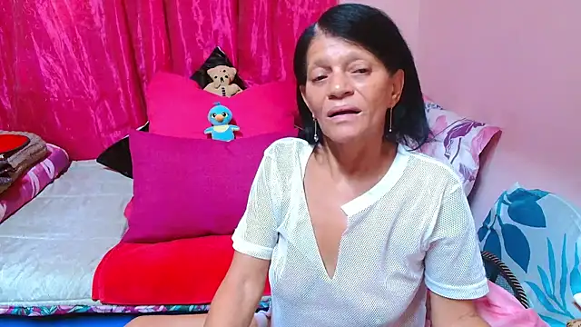 Snapshot of SLUTTYROXY chatting on 13, 1, 2026 SLUTTYROXY online show from 13, 1, 2026