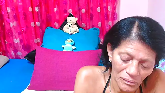 Snapshot of SLUTTYROXY chatting on 13, 2, 2026 SLUTTYROXY online show from 13, 2, 2026