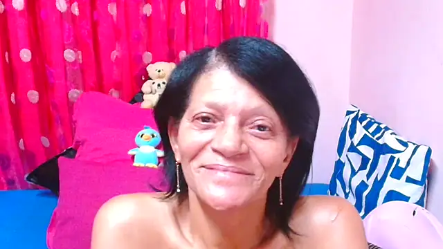 Snapshot of SLUTTYROXY chatting on 7, 3, 2026 SLUTTYROXY online show from 7, 3, 2026