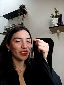 Snapshot of loveuu-bae chatting on 6, 1, 2025 loveuu-bae online show from 6, 1, 2025