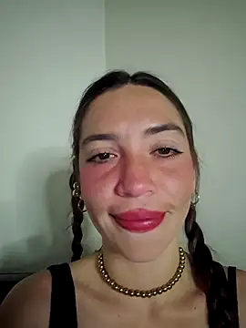 loveuu-bae online show from 4, 12, 2025