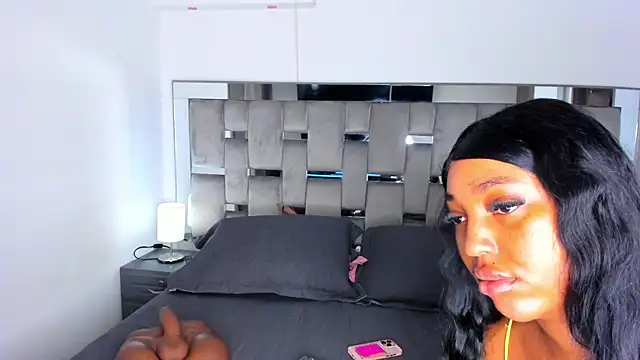 Snapshot of Cammiila chatting on 26, 9, 2025 Cammiila online show from 26, 9, 2025