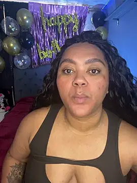 Snapshot of yanza2002 chatting on 4, 4, 2026 yanza2002 online show from 4, 4, 2026