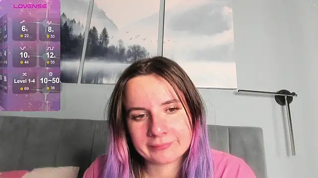 MilaniaCute online show from 21, 11, 2025