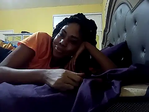 Snapshot of HONEYSWEETS_LIVE chatting on 10, 3, 2025 HONEYSWEETS LIVE online show from 10, 3, 2025