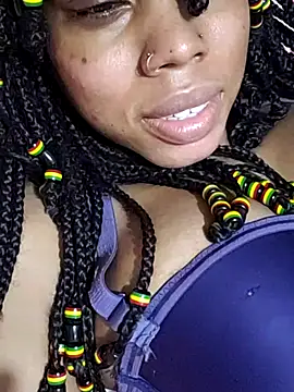 Snapshot of HONEYSWEETS_LIVE chatting on 14, 11, 2025 HONEYSWEETS LIVE online show from 14, 11, 2025