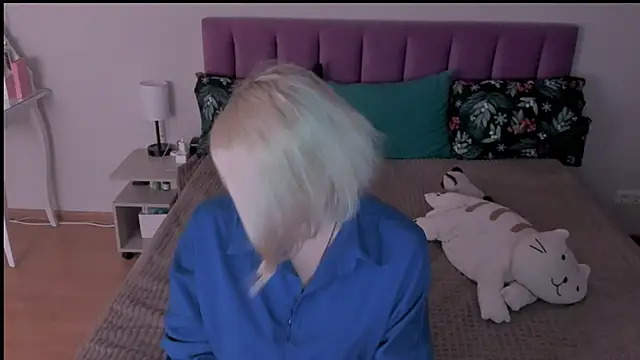 sabrinamacmarren online show from 2, 3, 2025