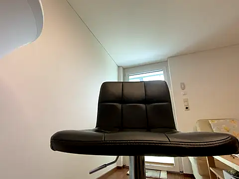 Snapshot of gerri2000 chatting on 15, 12, 2025 gerri2000 online show from 15, 12, 2025