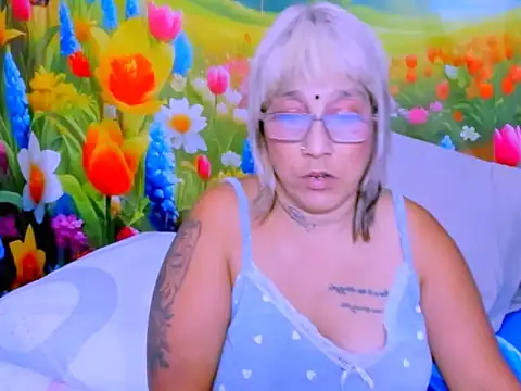Snapshot of indianroxy chatting on 2, 7, 2026 indianroxy online show from 2, 7, 2026