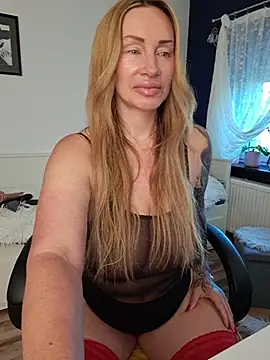 missjenn x online show from 20, 5, 2026