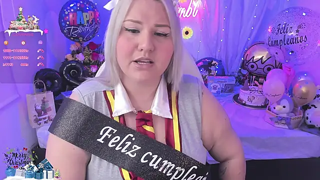 Snapshot of sweetbambi23 chatting on 21, 12, 2024 sweetbambi23 online show from 21, 12, 2024