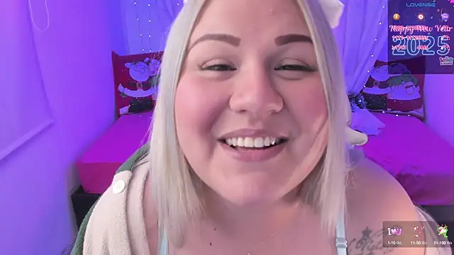 Snapshot of sweetbambi23 chatting on 24, 1, 2025 sweetbambi23 online show from 24, 1, 2025