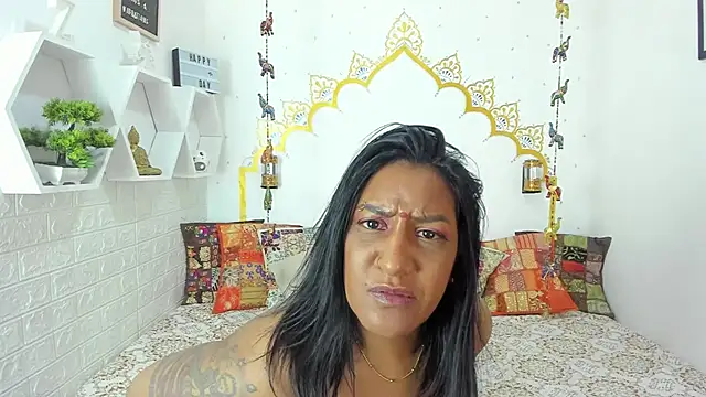 Snapshot of LadyNahir chatting on 25, 2, 2025 LadyNahir online show from 25, 2, 2025