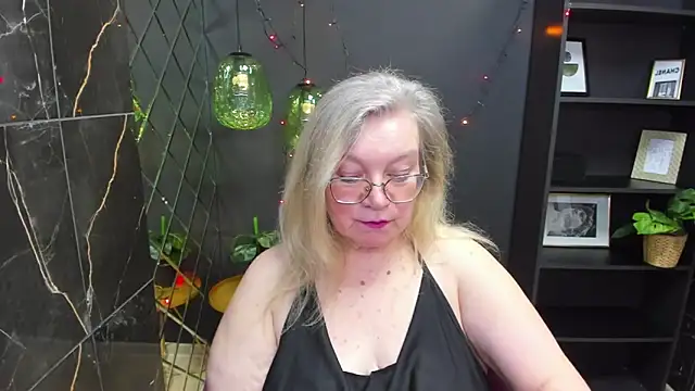 NataliMellow online show from 4, 1, 2025