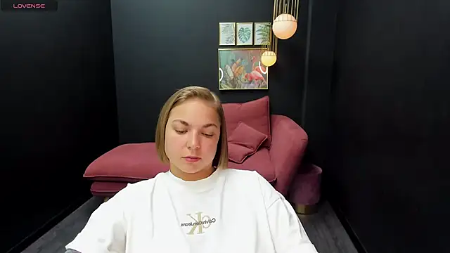 Snapshot of TataArdent chatting on 3, 12, 2024 TataArdent online show from 3, 12, 2024