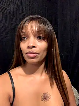 Snapshot of Rakiyahcharms chatting on 11, 10, 2025 Rakiyahcharms online show from 11, 10, 2025