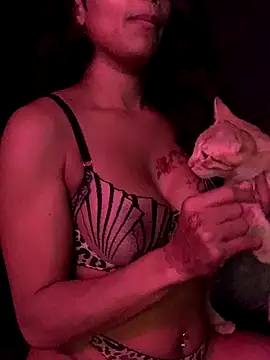 Snapshot of Rakiyahcharms chatting on 24, 10, 2025 Rakiyahcharms online show from 24, 10, 2025