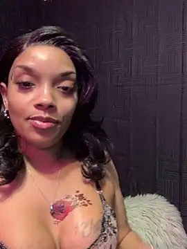 Snapshot of Rakiyahcharms chatting on 7, 11, 2025 Rakiyahcharms online show from 7, 11, 2025