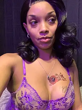 Snapshot of Rakiyahcharms chatting on 7, 11, 2025 Rakiyahcharms online show from 7, 11, 2025