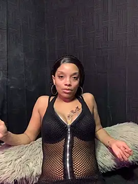 Snapshot of Rakiyahcharms chatting on 20, 11, 2025 Rakiyahcharms online show from 20, 11, 2025
