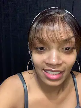 Snapshot of Rakiyahcharms chatting on 5, 2, 2026 Rakiyahcharms online show from 5, 2, 2026