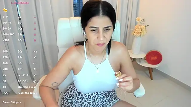 renata t  online show from 25, 9, 2025