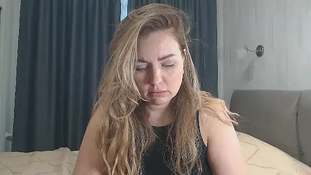 xxkristinaxx online show from 12, 11, 2025