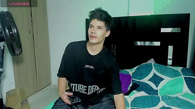 Snapshot of Dimitrixxx__ chatting on 28, 11, 2025 Dimitrixxx online show from 28, 11, 2025