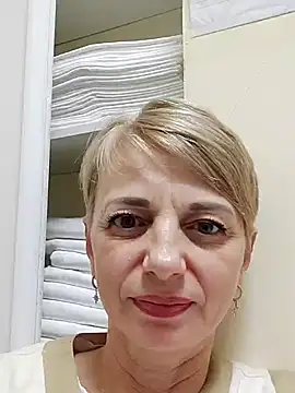 Snapshot of MindiGraceful chatting on 24, 9, 2025 MindiGraceful online show from 24, 9, 2025