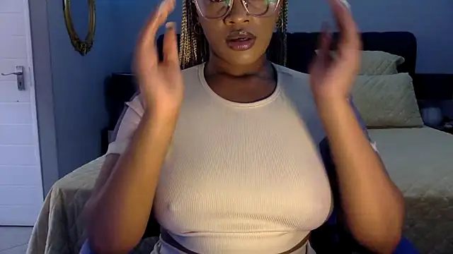 Snapshot of BOOTYBANGER24xx chatting on 17, 11, 2025 BOOTYBANGER24xx online show from 17, 11, 2025