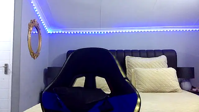 Snapshot of BOOTYBANGER24xx chatting on 20, 11, 2025 BOOTYBANGER24xx online show from 20, 11, 2025