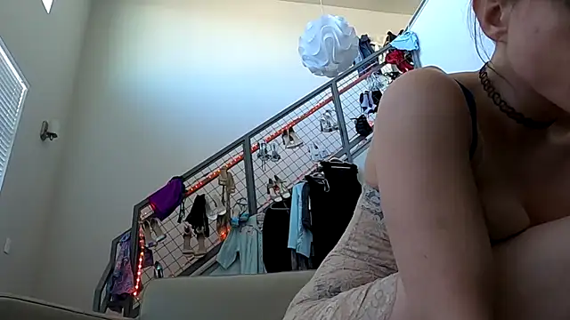 Snapshot of TheDaisyChaos chatting on 6, 1, 2025 TheDaisyChaos online show from 6, 1, 2025