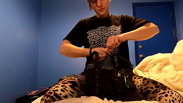 Snapshot of TheDaisyChaos chatting on 9, 3, 2025 TheDaisyChaos online show from 9, 3, 2025