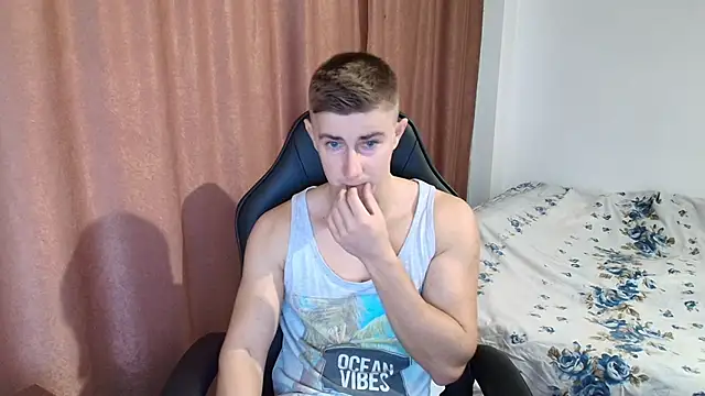 Todhorny9873 online show from 22, 1, 2025