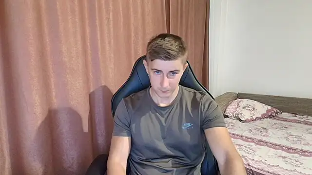 Todhorny9873 online show from 18, 2, 2025