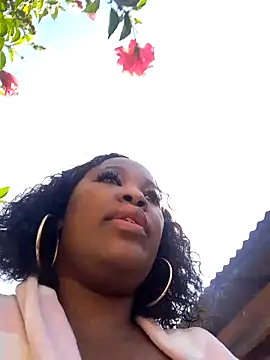 SWEETDOLLY29XX online show from 28, 6, 2026