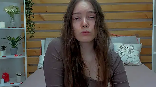 Janie JJ Curvie online show from 3, 2, 2026