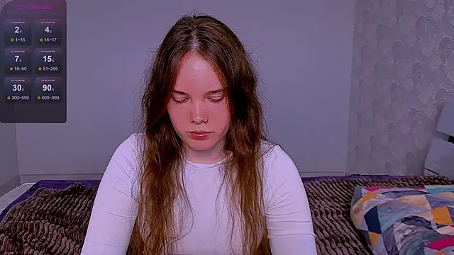 Janie JJ Curvie online show from 3, 5, 2026
