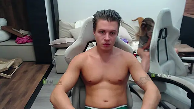 Sunny-Girl1 online show from 17, 10, 2025