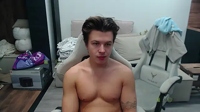 Snapshot of Sunny-Girl1 chatting on 13, 11, 2025 Sunny-Girl1 online show from 13, 11, 2025