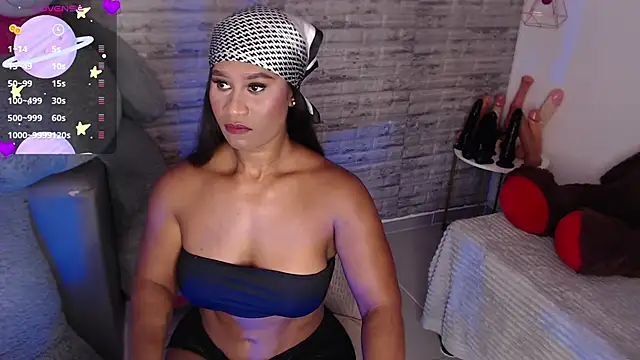 TinnaCobb online show from 19, 6, 2026