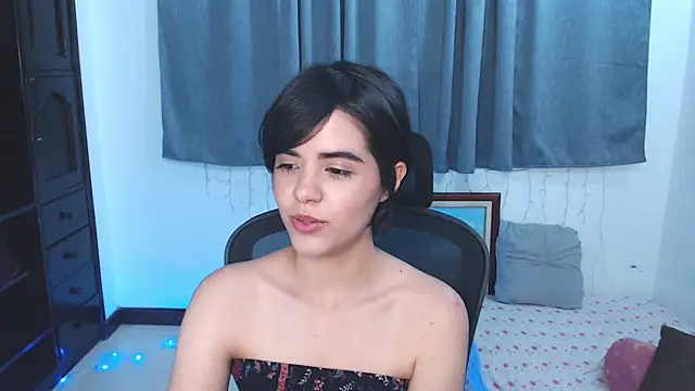 mia collins x online show from 28, 5, 2026