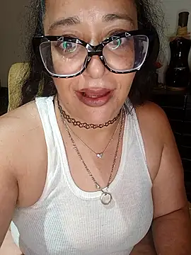 PichyPrettyPussy online show from 20, 10, 2025