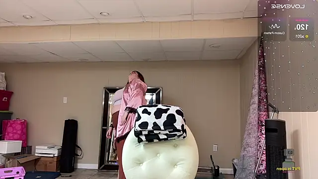 NotUrBabyMoms online show from 6, 2, 2025