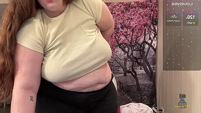 NotUrBabyMoms online show from 21, 2, 2025