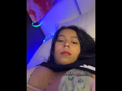 Naiara sex online show from 23, 5, 2026