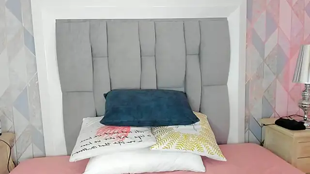 Princsgirl  online show from 8, 1, 2026