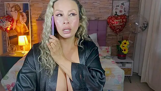 Snapshot of katalinahell2 chatting on 13, 3, 2026 katalinahell2 online show from 13, 3, 2026