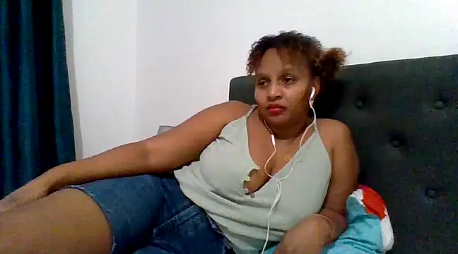 Nathyjess195 online show from 12, 12, 2024